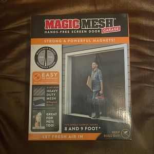 Magic mesh hands free screen door garage